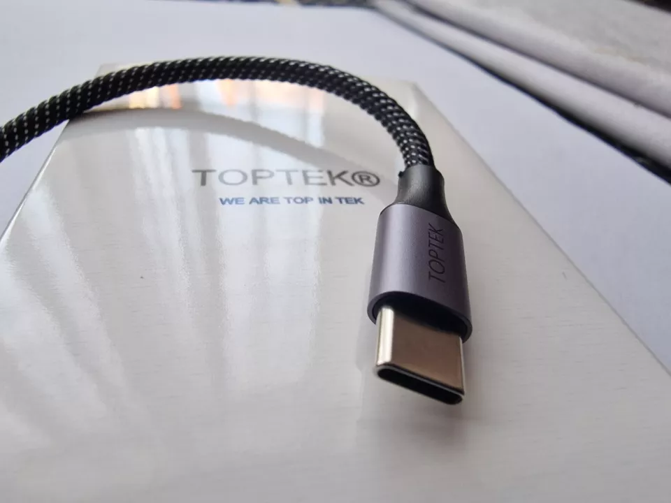 USB Type-C to 3.5mm Headphone Jack Adapter Cable for Samsung and iPhone 15/15 Pro/15 Pro Max - Image 4